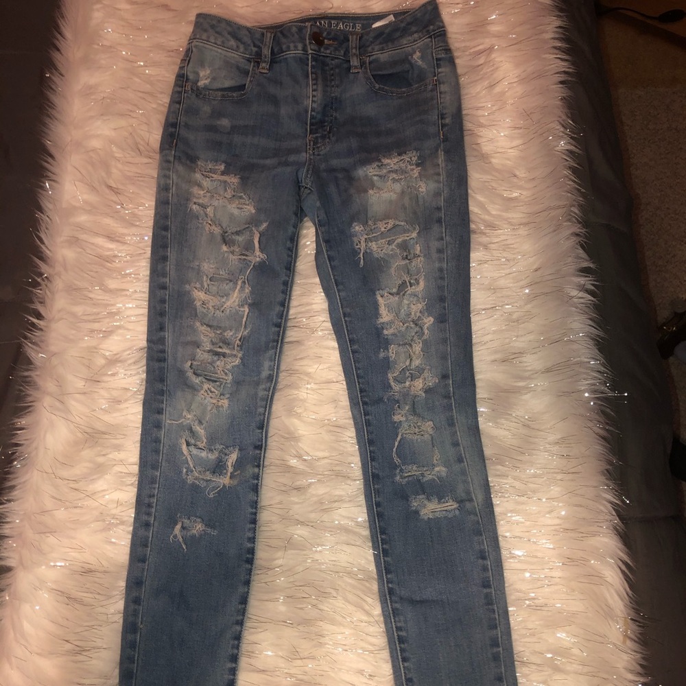 American eagle destroyed skinny jeans